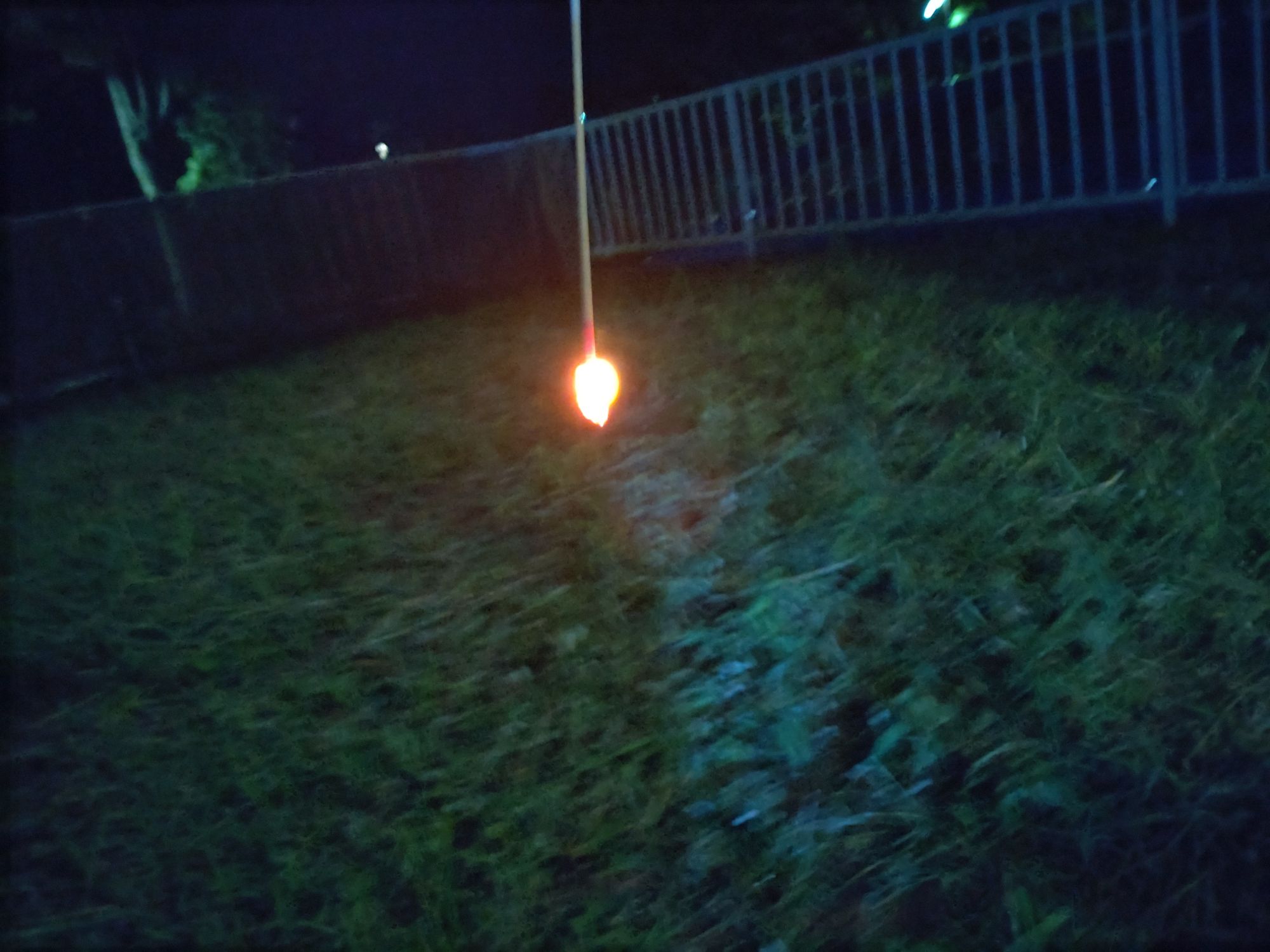 夏が遠のく。