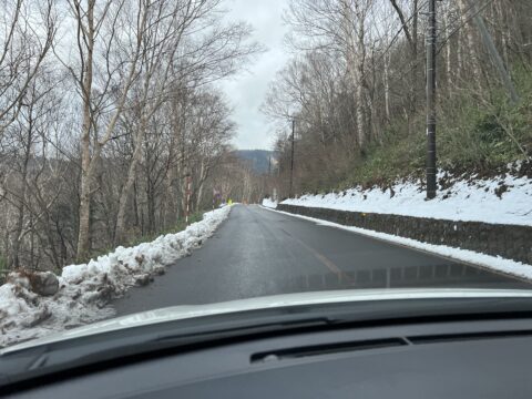 今シーズンの初積雪の現場へ